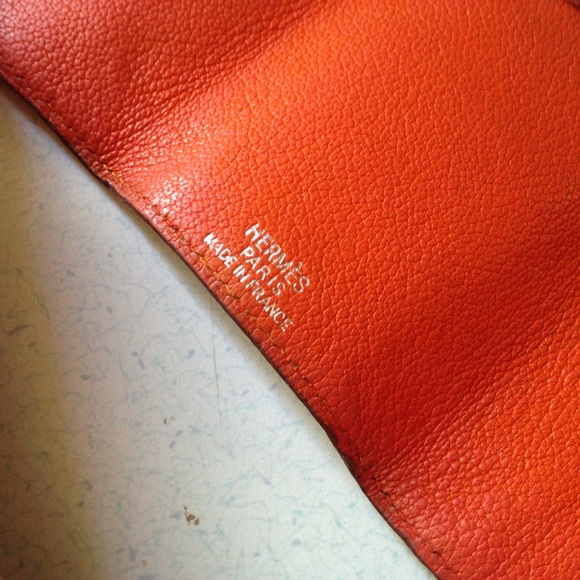 Hermes Tangerine Leather 6-Hooks Key Case - Picture 7 of 12